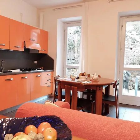 Oleandro Apartmán Domaso